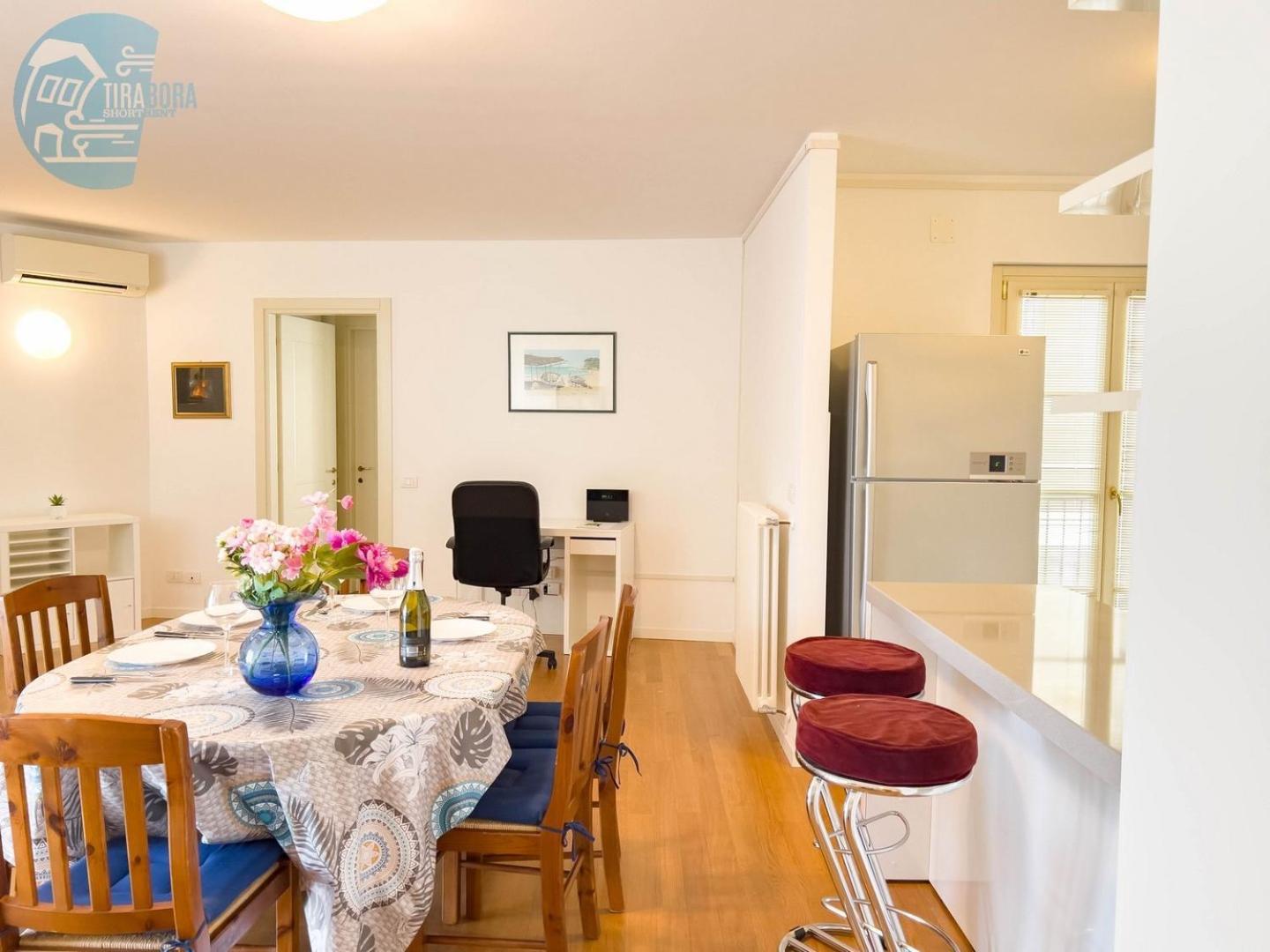 Cattedrale 5 Tirabora Short Rent Apartamento Trieste Exterior foto