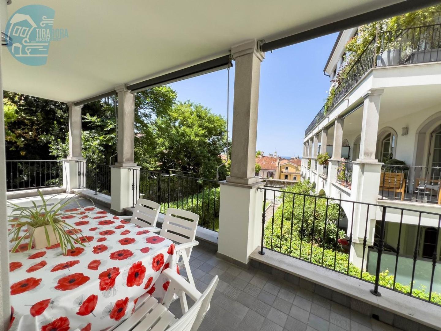 Cattedrale 5 Tirabora Short Rent Apartamento Trieste Exterior foto